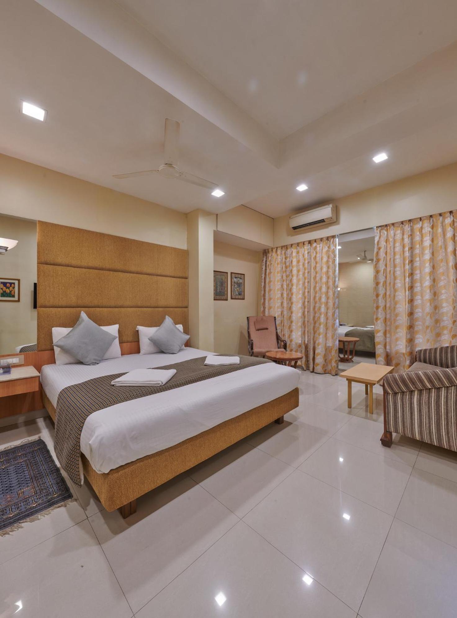 Bentley Hotel Marine Drive Bombaj Exteriér fotografie